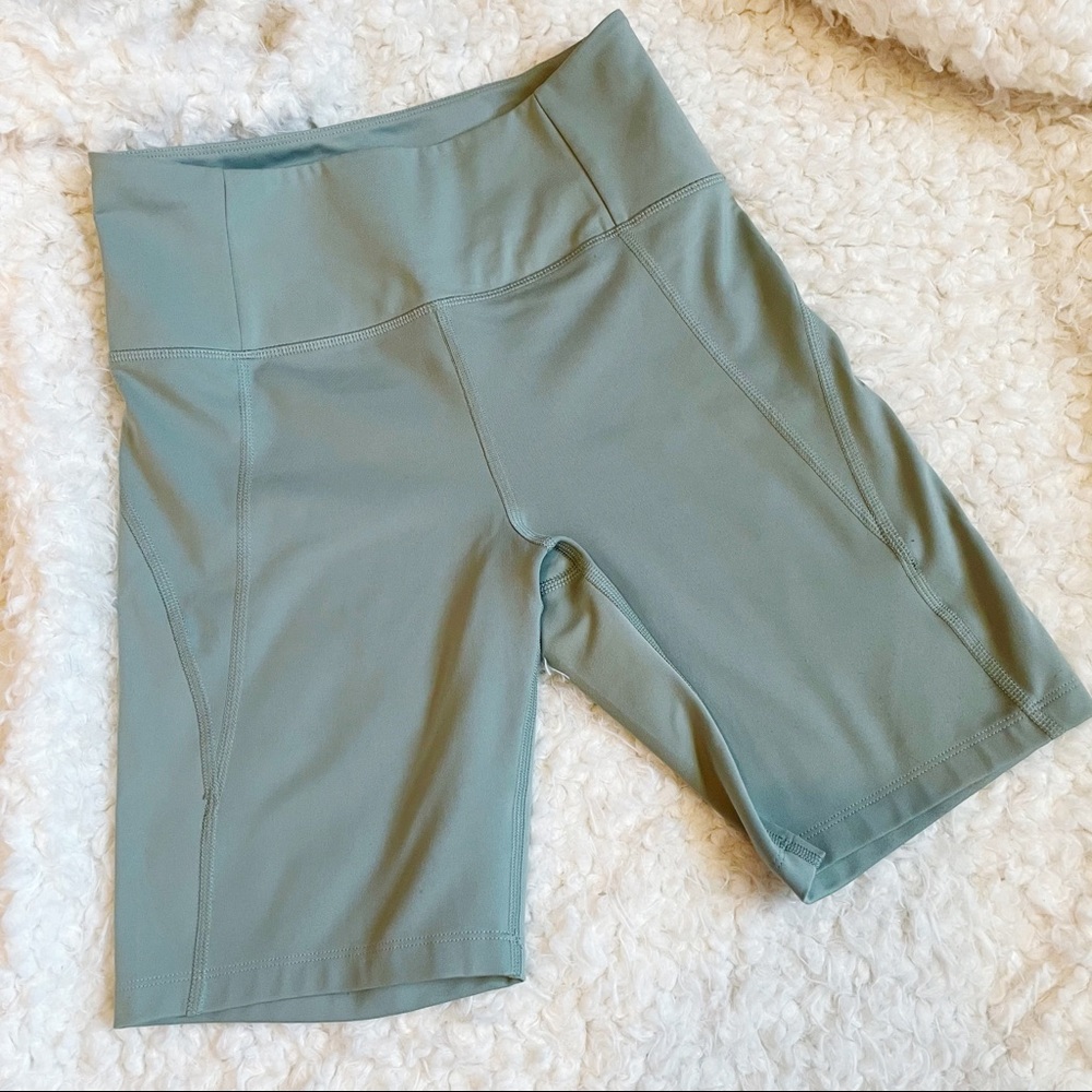 girlfriend collective agave bike shorts